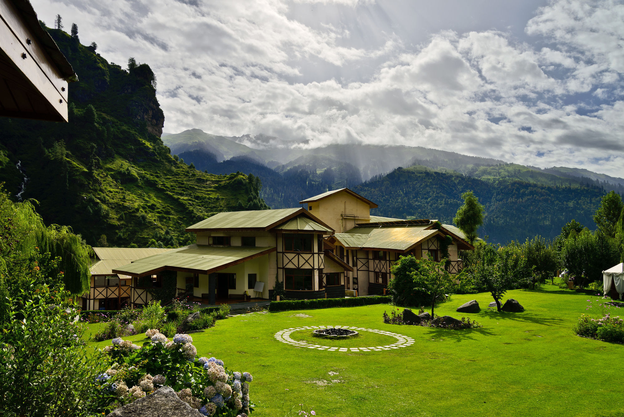 Solang Valley Resort Palchān 외부 사진
